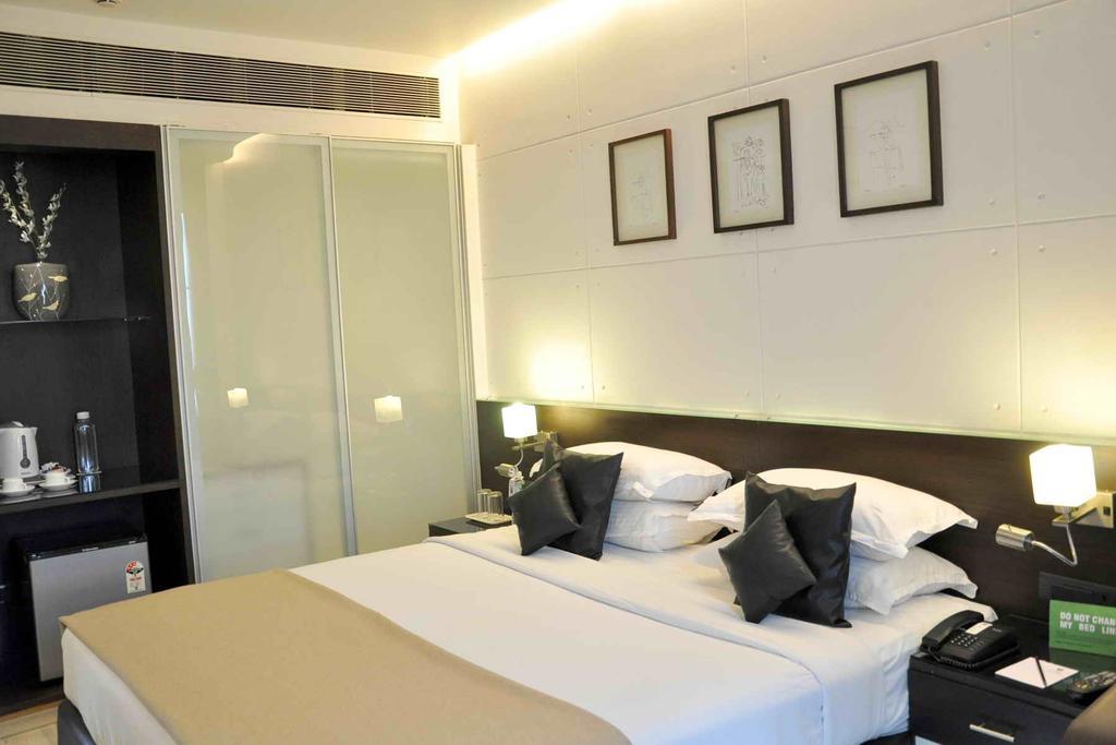 Comfort Inn Sunset Ahmedabad Esterno foto
